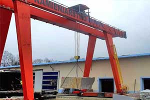 25 ton gantry crane with open winch for sale Poland 