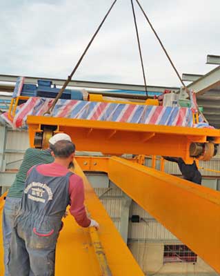 20 ton double girder overhad crane with open winch trolley for sale Bangladesh 