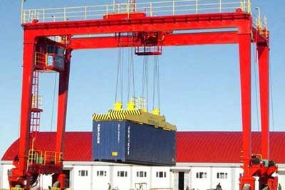 Rubber tyred gantry crane for container handling 