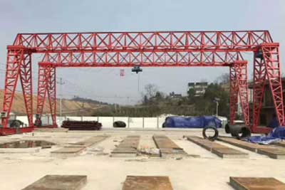 Single girder truss gantry crane  for concrete beam handling 