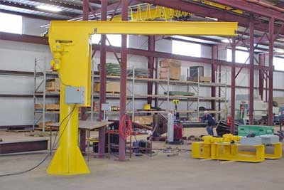 Floor mounted cantilever jib crane