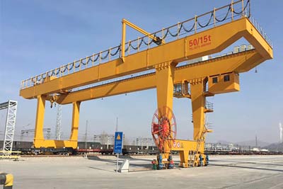 Rail mounted gantry crane for container handling 