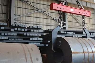 Horizontal coil lifter