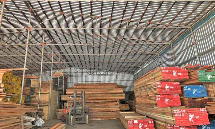 Timber workshop of Maldives client which needs the 3 ton + 3 ton overhead crane for material handling 