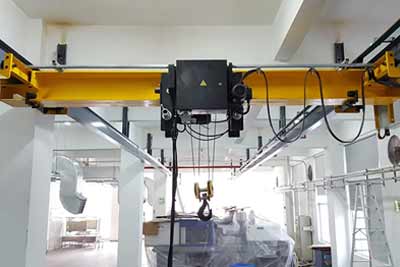 European style underhung single girder overhead crane with European stype electric wire rope hoist. 