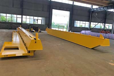 Detail pictures of the 20 ton double girder overhead crane  project in Pakistan