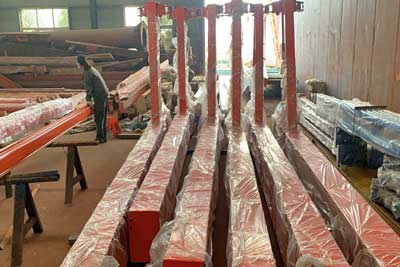 Floor mounted jib crane 3 ton for sale Romania - 6 sets of crane cantilevers