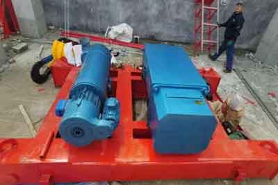 Heavy duty double hook hoist trolley