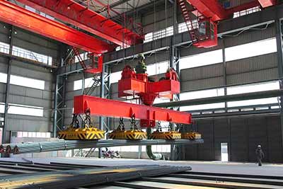 Overhead crane attachment - rotating magentic beam  crane speader