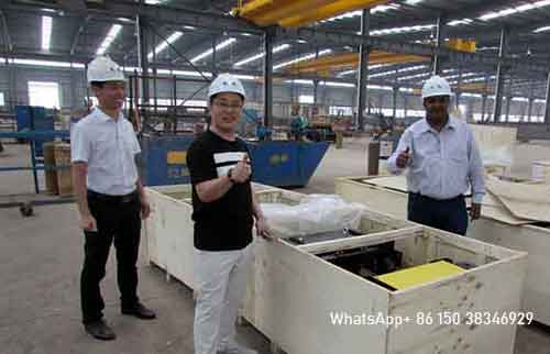 Saudi Arabian clients with Yuantai Crane overhead crane workshop