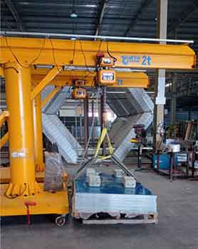 Feedback picture of 2 ton portable jib cranes for glass handling 