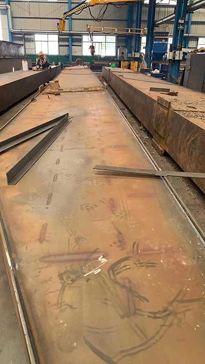 Heavy duty overhead cane for steel mill plant
