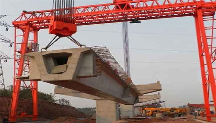 Truss girder gantry crane for high way construction 