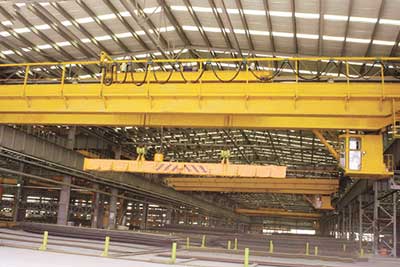 Electromagnetic overhead rail crane