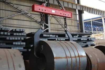 Custom horizontal coil handling lifter