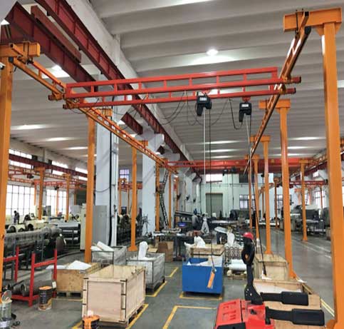 Rigid workstation crane