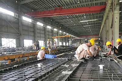 How to Select Precast Concrete Handling Overhead & Gantry Crane?