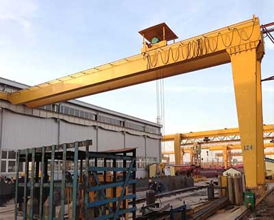 Semi gantry floor mounted gantry crane