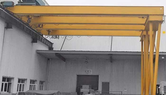 Single leg double girder semi gantry crane for coker handling 