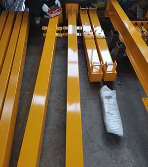 main steel structures of 5 ton small gantry crane with rolling castors