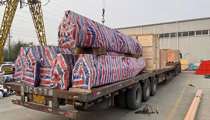 Steel structure and main parts packed and readly for delivery