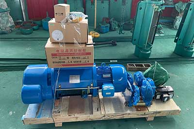 Electric hoist for single beam overhead cranes