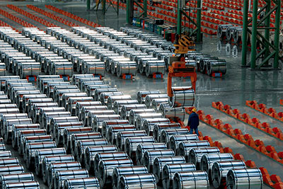 Warehouse overhead crane for steel coil handling