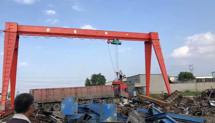 gantry crane for steel scrapes handling 