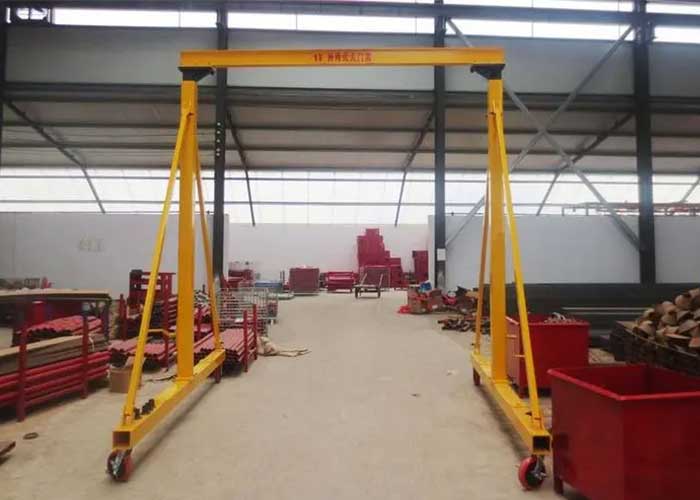 Fixed height manual gantry cranes 