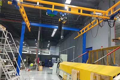 Floor Mounted Light Duty Overhead Cranes