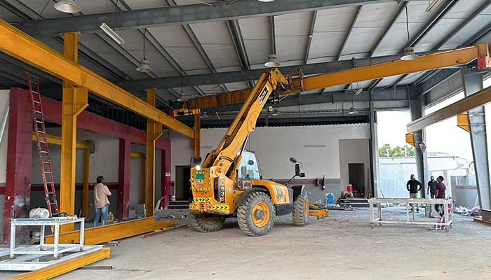 Main girder installation 