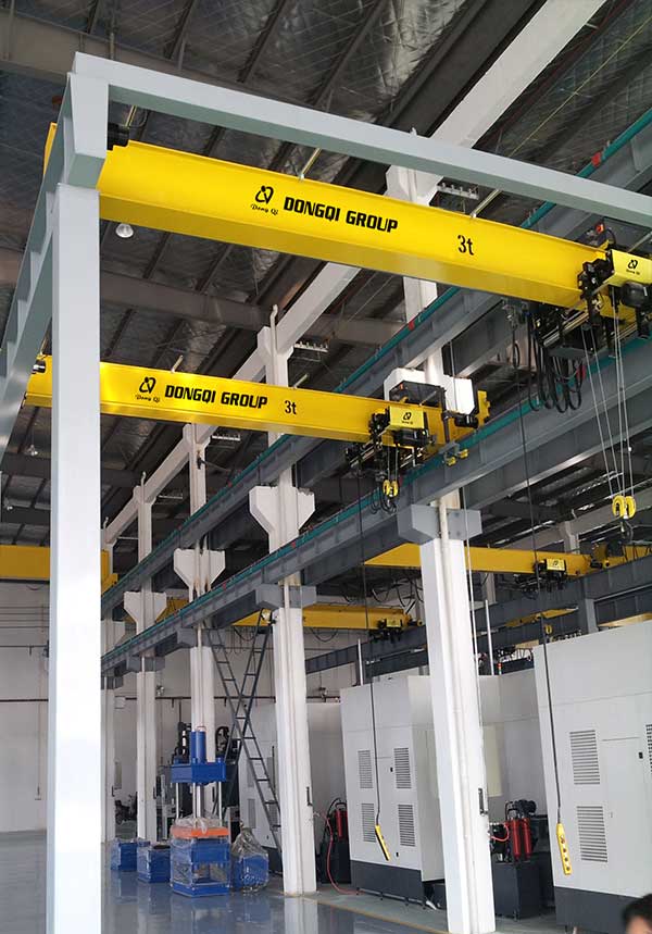 Garage overhead crane