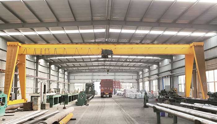 No cantilever gantry crane for indoor use 