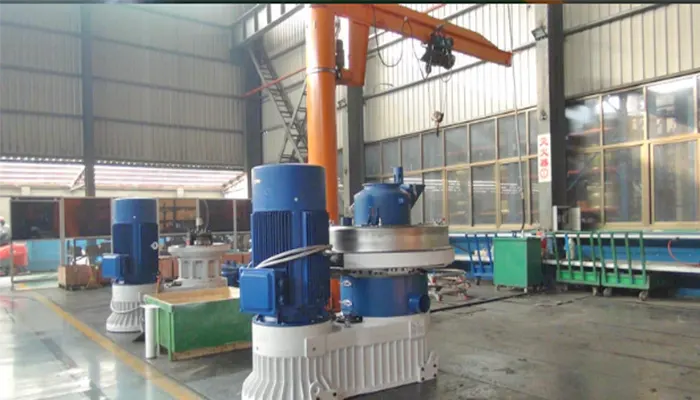 Plllar jib crane for pelleting mill 