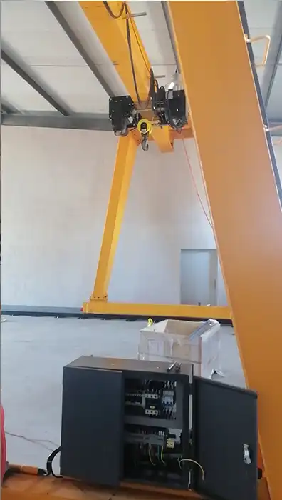 10 ton single girder gantry crane installation in Mongolia 