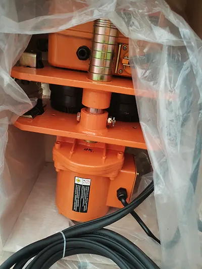 Wall mounted jib crane hoist trolley