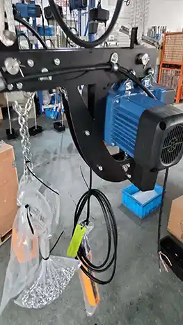 Super low headroom electric chain hoist with European style design