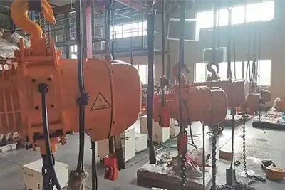 4 Sets of 3-Ton Electric Chain Hoists for Sale Italy for Synchronized Operation