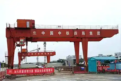 Cantilevered vs. Non-Cantilevered Gantry Cranes: Which Design Suits You?