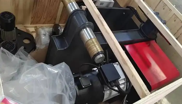 Electric hoist with European style