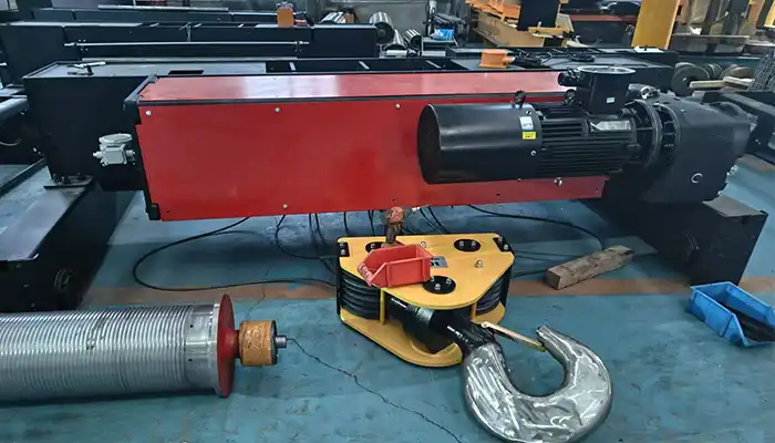 Explosion proof electric hoist 
