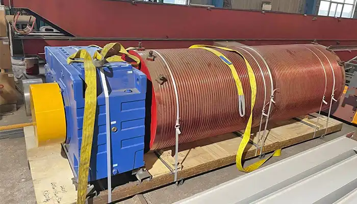 Double girders and open winch trolley undergoing final assembly and inspection at Yuantai factory.