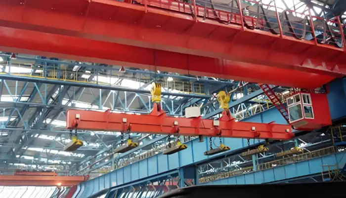 heavy duty overhead crane with mangtic spreader for handling long pipe, plates, etc. 