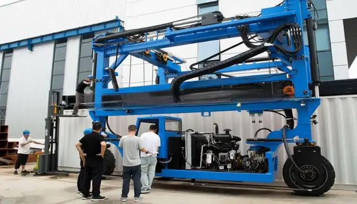 Diesel Straddle Carrier